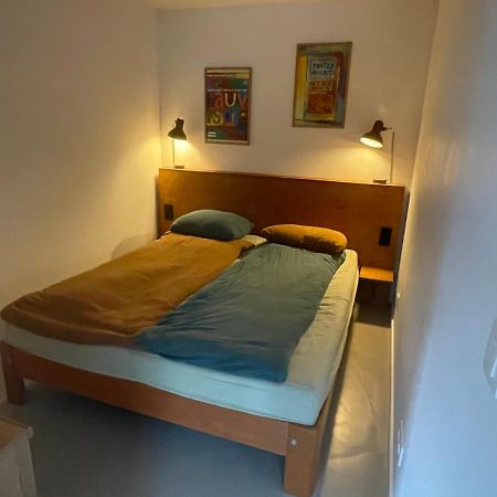 Studio 28A5 With Free Parking Place Amsterdam Bagian luar foto