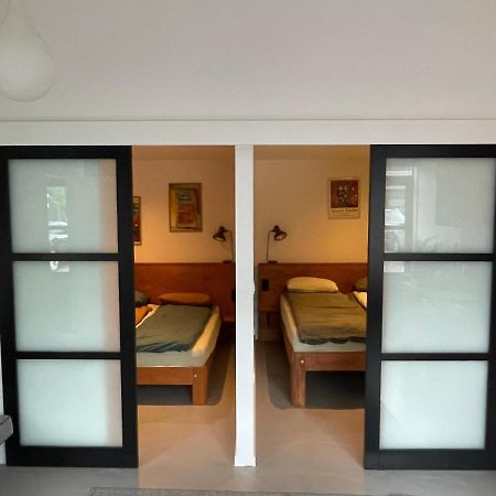 Studio 28A5 With Free Parking Place Amsterdam Bagian luar foto