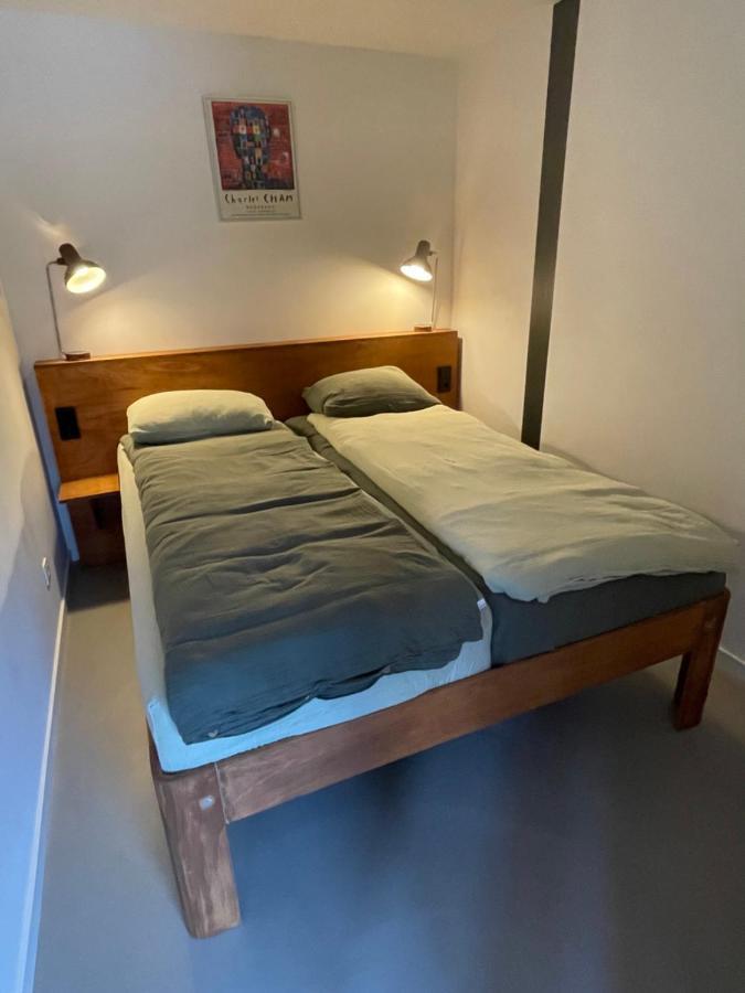 Studio 28A5 With Free Parking Place Amsterdam Bagian luar foto